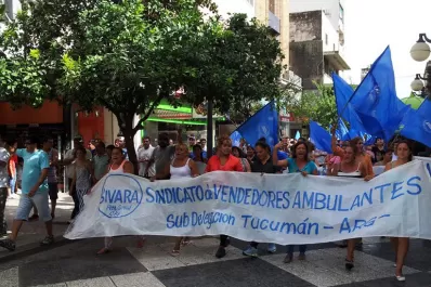 Los ambulantes reiteraron la amenaza de volver al centro este viernes