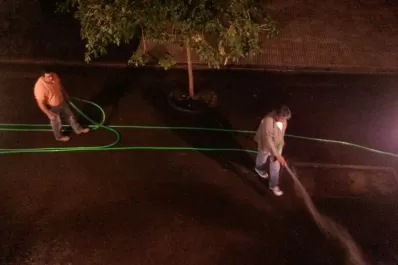 Despejada de ambulantes, las peatonales son limpiadas