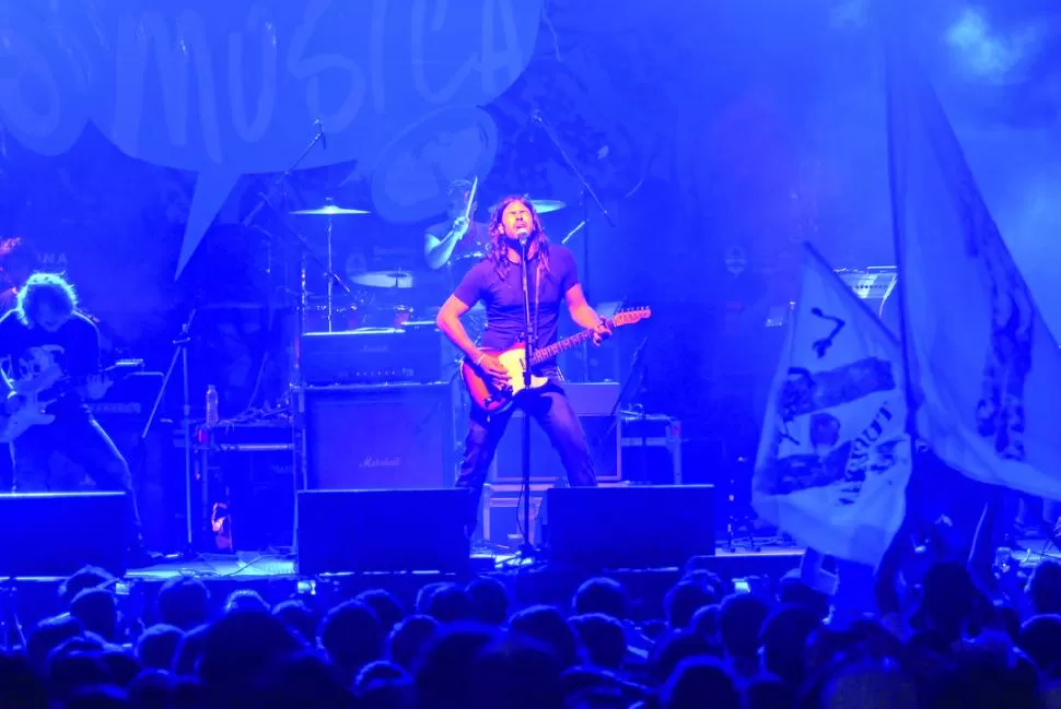 NUEVAMENTE EN TUCUMÁN. La Mancha de Rolando tocó en la plaza Independencia en noviembre de 2011. Mañana se presentarán en los Valles. LA GACETA / FOTO DE ANTONIO FERRONI (ARCHIVO)