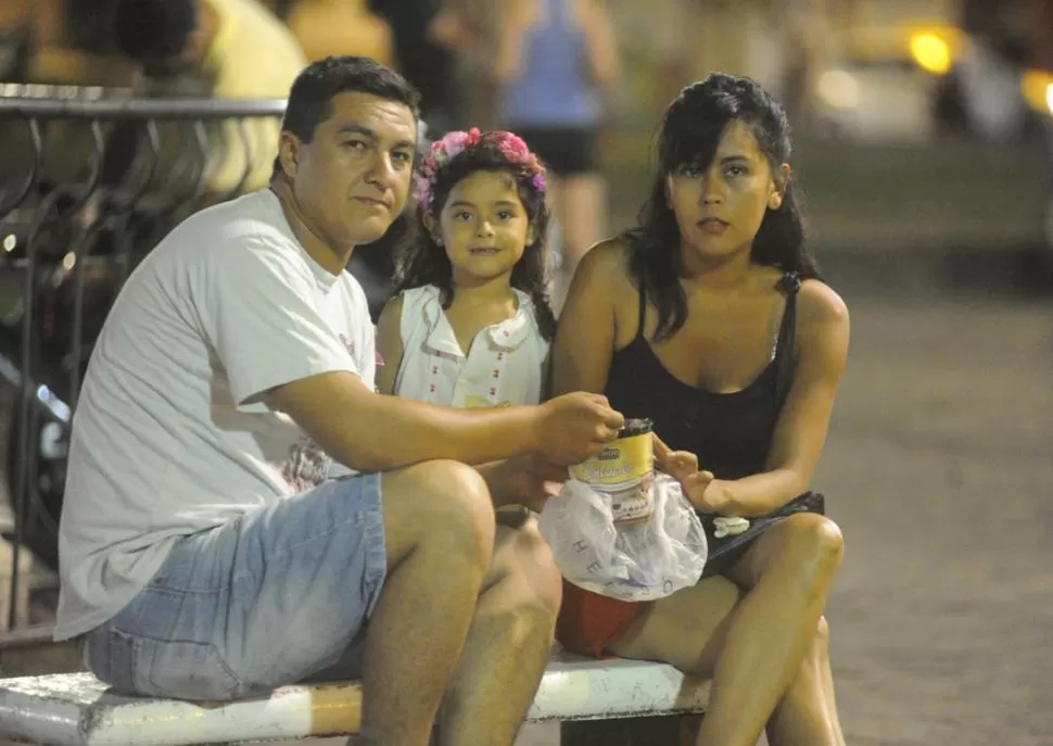 Postre primero y cena después
 