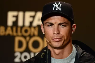 ¿Blatter llamó a Cristiano Ronaldo para avisarle que ganará el Balón de Oro?