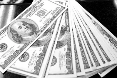 El “dólar tarjeta” ya supera los $ 9