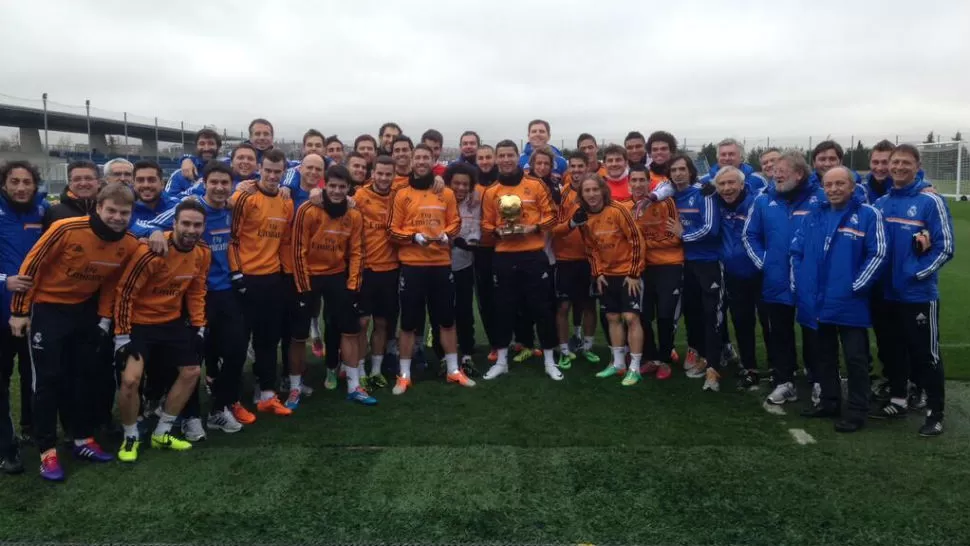 TODOS JUNTOS. Ronaldo y sus amigos. FOTO DE REALMADRID.COM