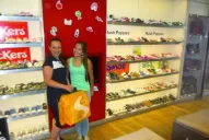 En Sportsman compró ojotas y zapatillas para la familia