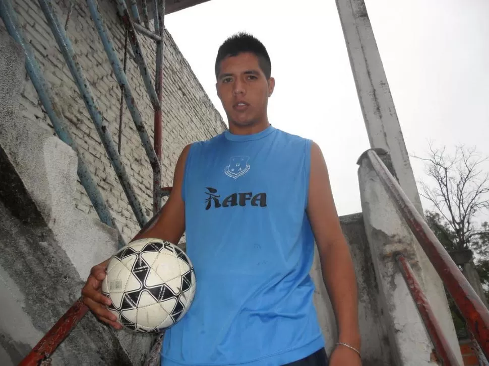 TERMINÓ LA ESPERA. Ramiro Rodríguez será titular esta tarde. 