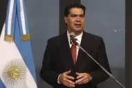 Podrán comprar dólares los trabajadores registrados que ganen desde $ 7.200 de sueldo