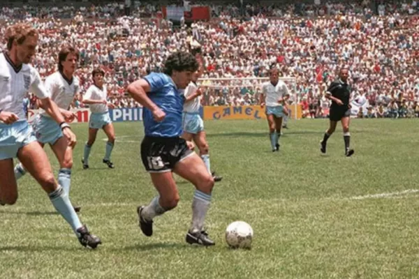 Aparece una grabación nunca vista del segundo gol de Maradona a los ingleses