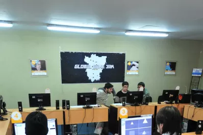 Un espacio para capacitar expertos que se inserten en lo laboral