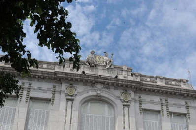 Aseguran que se protegerá la fachada del edificio de la Sociedad Extranjera