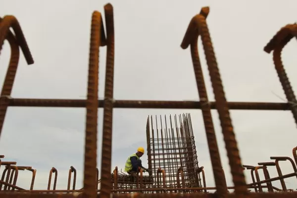 Acordarán valores para proteger a la construcción