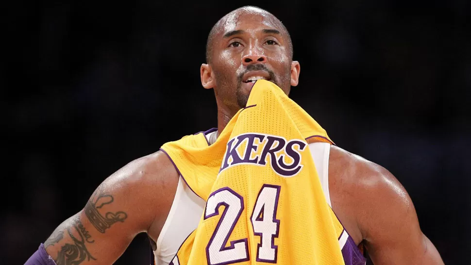 COMPLICADO. La temporada de Kobe estuvo plagada de lesiones. FOTO TOMADA DE JORNADADIARIA.COM