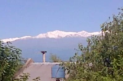 El granizo pintó de blanco las cumbres del Aconquija