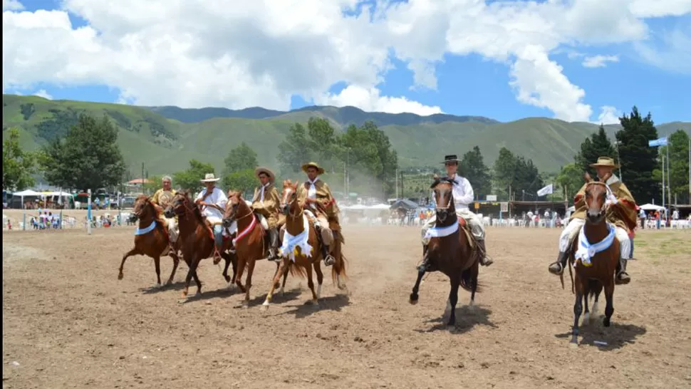 ACCIÓN. Con una gran concurrencia se desarrolló el campeonato Regional.
