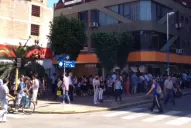 Hay una cola interminable para conseguir la Tarjeta Ciudadana