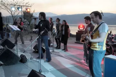 El lado oscuro de la luna se verá desde Tafí