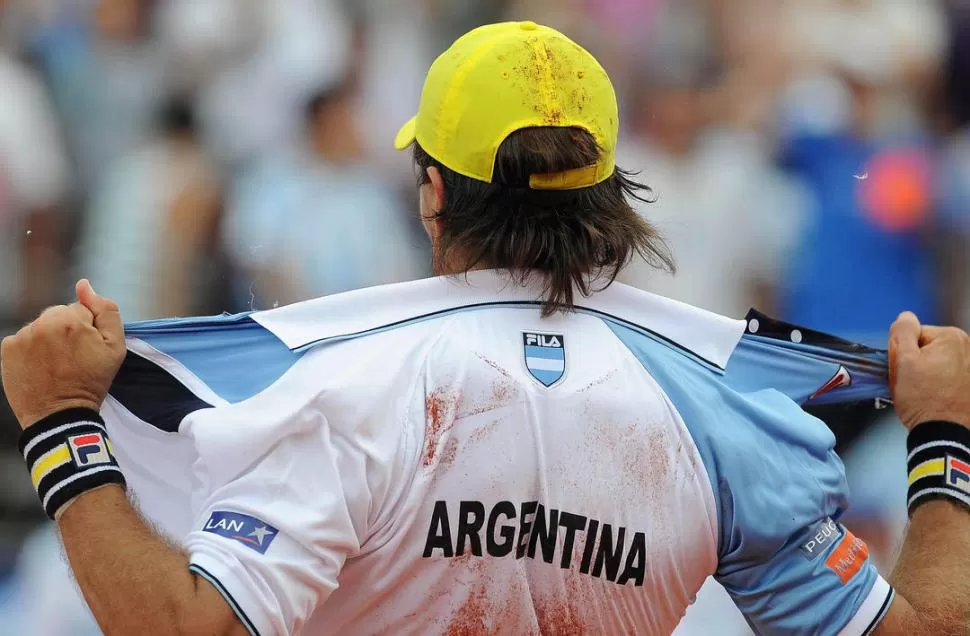 BUENA QUÍMICA. El público acompañó cuando Berlocq más lo necesitaba. Tras un comienzo con dudas, terminó festejando. 