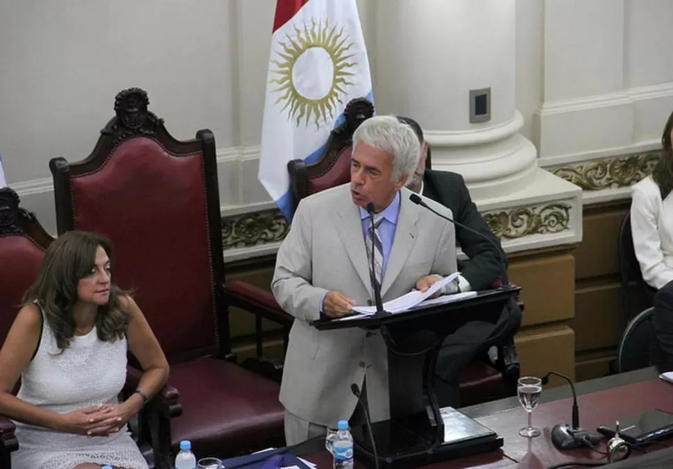 ENFÁTICO. De la Sota dijo que no permitirá más protestas policiales. DYN