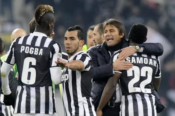 Goles pintados de celeste y blanco