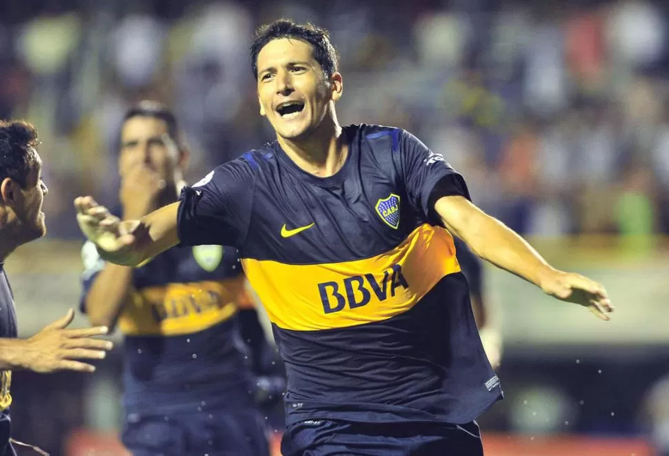 DICE ADIÓS. Si bien marcó goles, Burdisso no terminó de encajar nunca en el equipo y decidió irse a Galatasaray. 