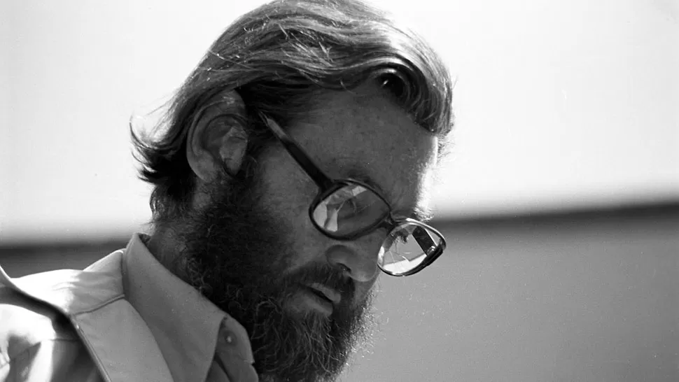 HOMENAJE. Ensayos y obras de ficción se seleccionarán para recordar al escritor. FOTO ARCHIVO