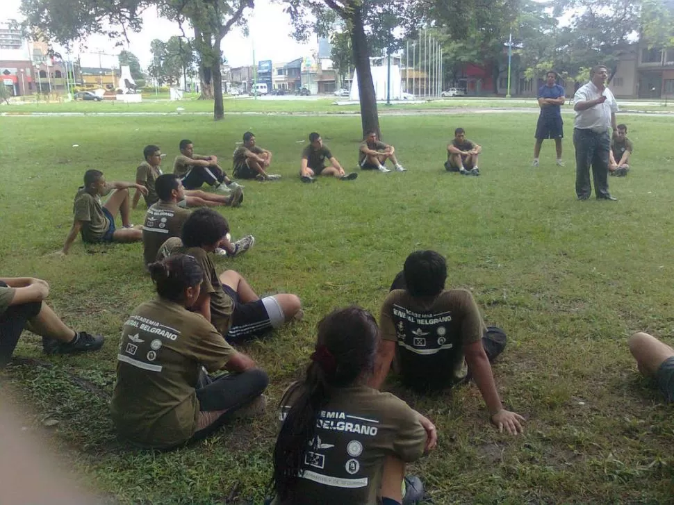 ADIESTRAMIENTO FÍSICO. Imagen de una de las prácticas de los alumnos. GENTILEZA ACADEMIA GENERAL BELGRANO 