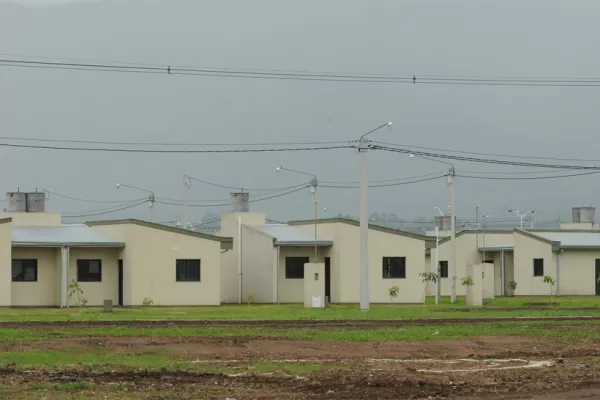 Inician los trámites para quitas las primeras casas en Lomas de Tafí