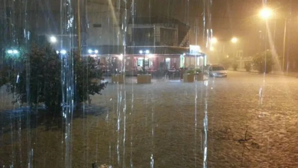 ASÍ ESTABA ALBERDI. Hace unos días, tras la inundación. 