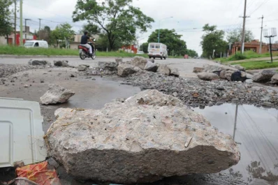 Un hombre murió al chocar contra restos de una obra pública