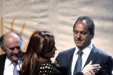 Cristina se resiste  a bendecir a Scioli como el sucesor “K”