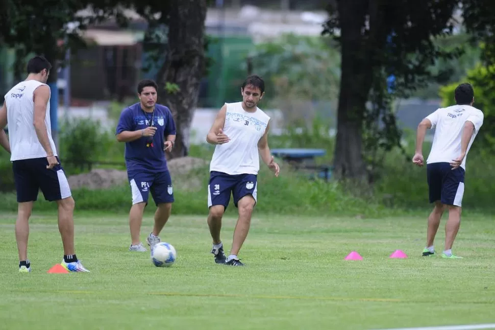 QUIERE GANARLE A OTRO GRANDE. Barrado, que con Atlético venció a River en 2011, buscará repetir ante Independiente. 