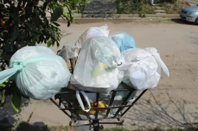La basura de muchos tucumanos amaneció en las calles