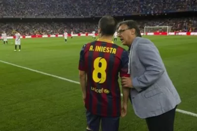 Iniesta: los jugadores estamos a muerte con Martino