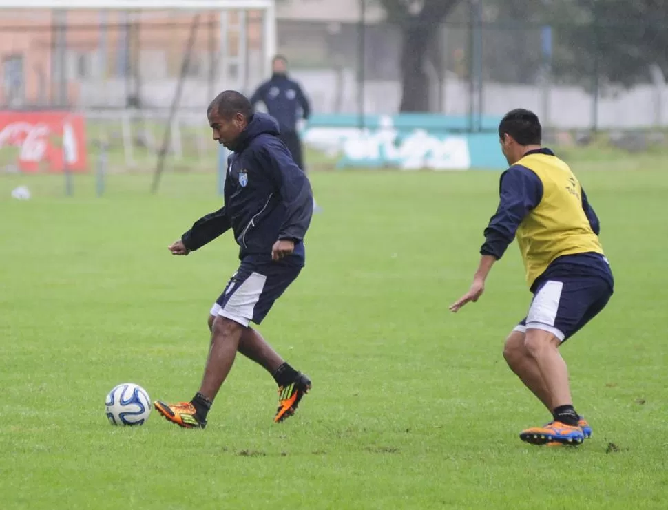 QUE NO CUNDA EL PÁNICO. “Será duro, pero no imposible”, asegura Carabajal. 