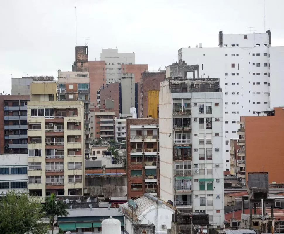 LOCACIONES EN ALZA. Subió al 14% el índice de actualización semestral de los alquileres y a partir de marzo se encarecerán un 9% las expensas. LA GACETA / FTOTO DE HÉCTOR PERALTA