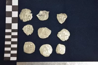 La AFIP salvó del contrabando monedas que pertenecen a Perú