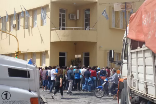 Dos protestas en el microcentro de Concepción generaron caos