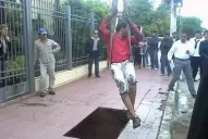 Una grieta se tragó a un joven en Frías