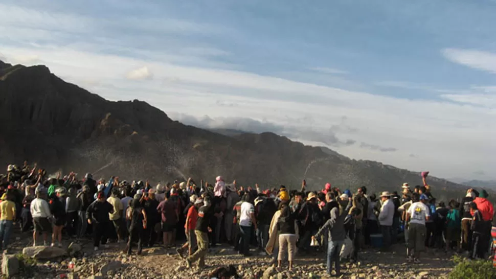 TRADICIÓN. El sábado, día del desentierro del Carnaval, es el de más convocatoria. FOTO ARCHIVO