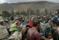 Humahuaca está colmada de turistas, comparsas y diablos por el Carnaval