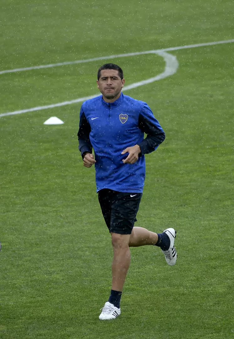 ESTRATEGA. Riquelme vuelve a Boca con la misión de torcer el presente del grupo. 