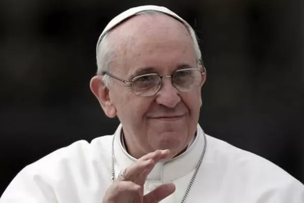 El Papa pidió por Twitter: Recen por mí