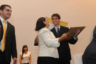 Evocan al escritor José Ignacio García Hamilton