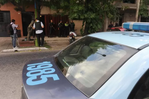 Peritan cámaras de fotos para saber si se corrompió a menores