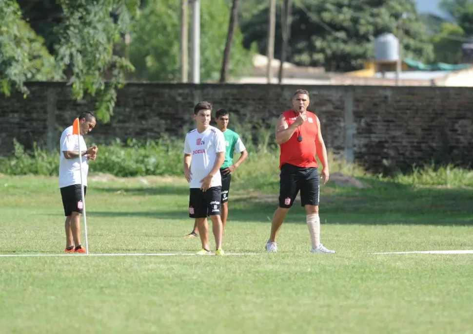 BUSCANDO MEJORAR. Sialle ensaya estrategias de cara a la etapa final del torneo. 