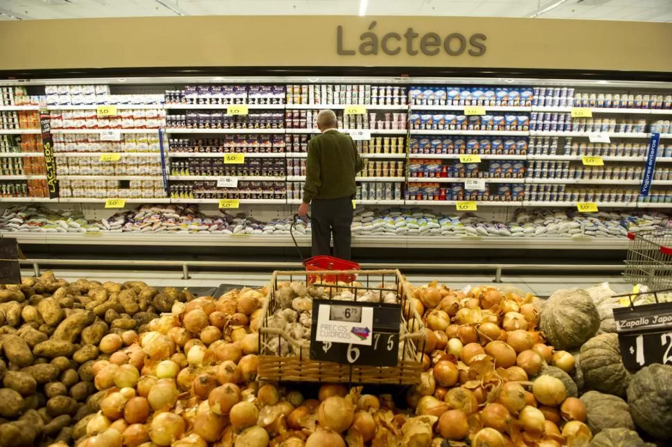 CUMPLIMIENTO. El Fondo Monetario Internacional había reclamado al Gobierno que elaborara un índice de precios que refleje la inflación real. la gaceta / foto de jorge olmos sgrosso