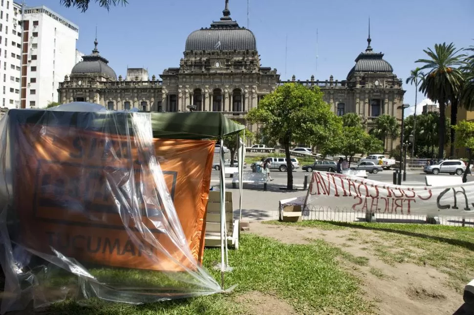 LA CARPA. Así lucía la tienda de los cooperativistas de Juan Bautista Alberdi. la gaceta / foto de jorge olmos sgrosso