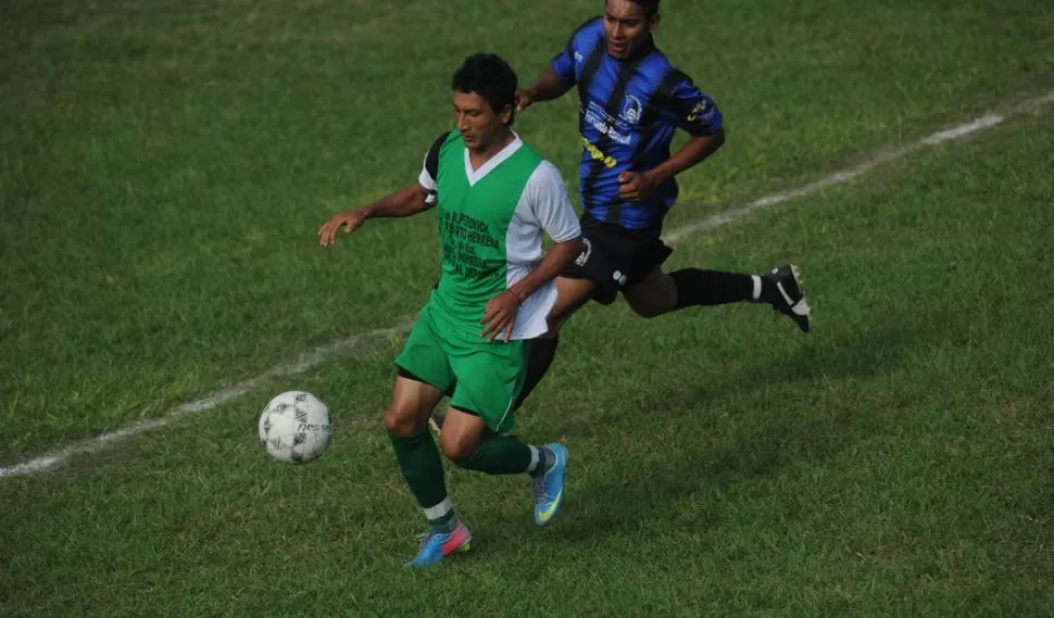 LA MANIJA. Diego Galván jugó un gran partido y lo coronó con un golazo. 