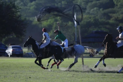 Los Alisos se subió a lo más alto del podio