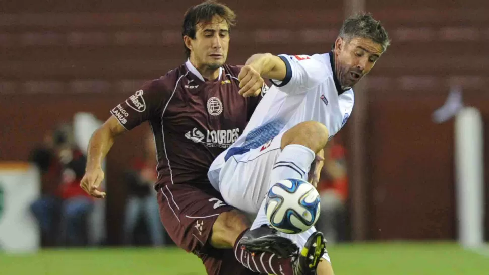 CON LO JUSTO. Lanús ganó 1 a 0, se puso a tiro de la punta y sumergió aún más a Quilmes en la zona del descenso. TELAM