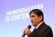 Martínez promete que impulsará las audiencias públicas y los referendos en la UNT